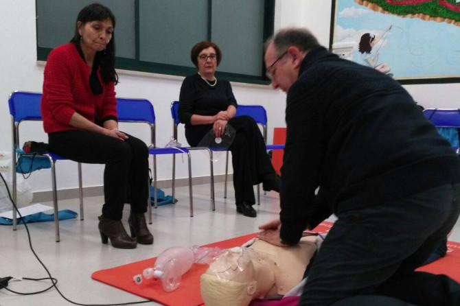 CORSO DI RIANIMAZIONE CARDIO POLMONARE E USO DEFIBRILLATORE